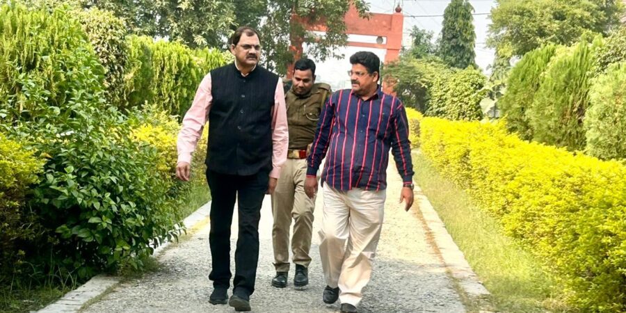 WhatsApp Image 2025-11-25 at 3.37.07 PM (1) WhatsApp Image 2025-11-25 at 3.37.07 PM (1)